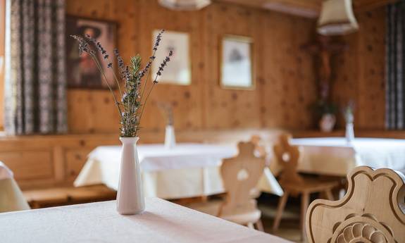 Abendessen in der urigen Zirmstube